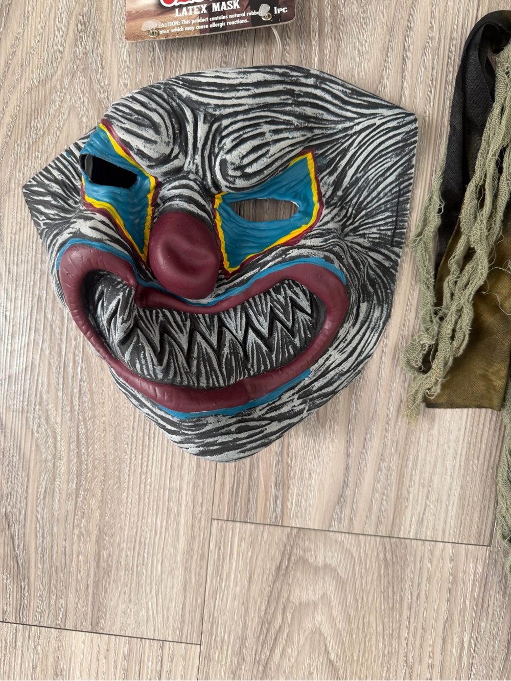 Clown Halloween Mask NEW with Tags